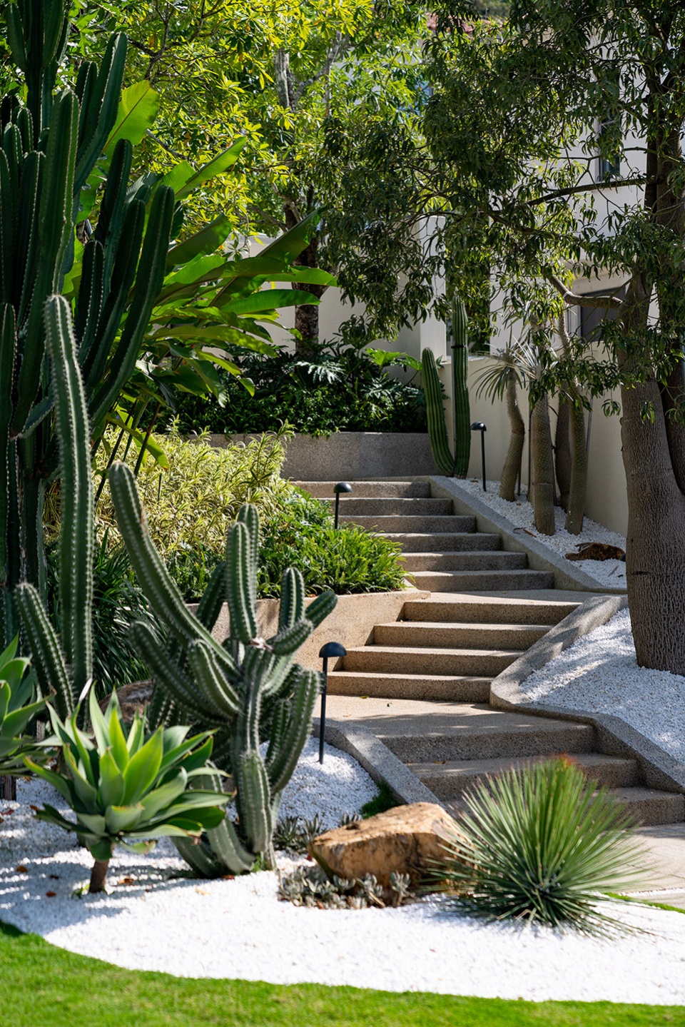 aranya sanya south garden by zscape