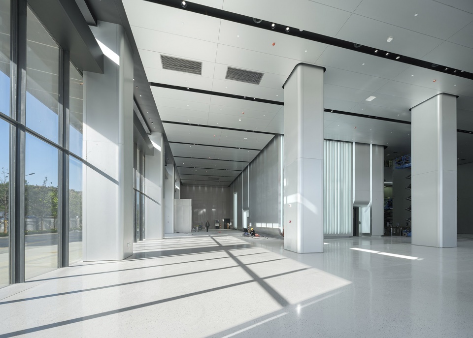 national heavy vehicle engineering and technology research center by ccdi group 21 design studio