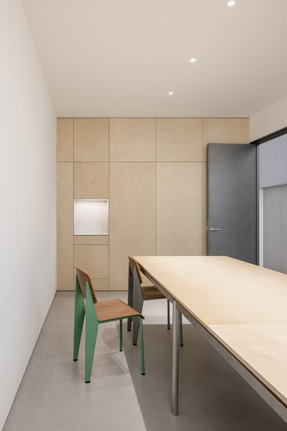 x sign space by hangzhou jiang jie interior design office