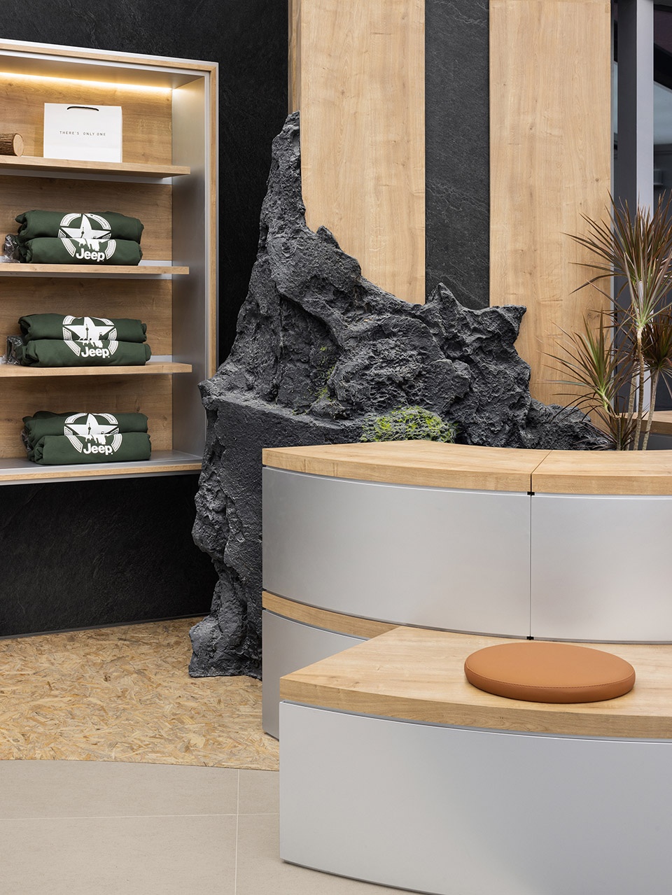 the first global jeep adventure creating experiential auto retail by ingroup