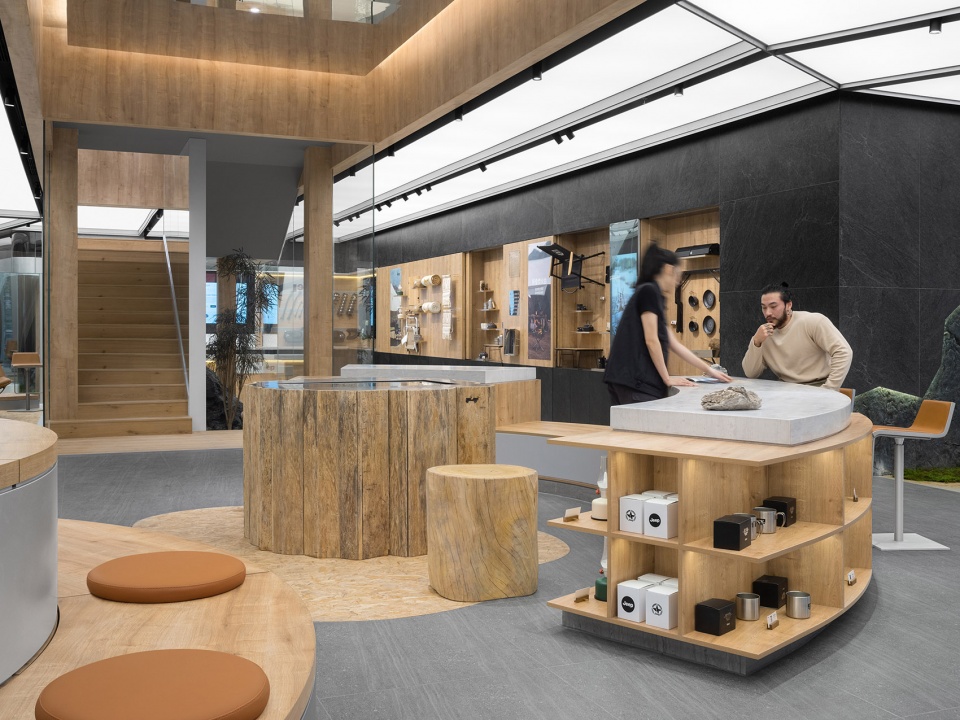 the first global jeep adventure creating experiential auto retail by ingroup