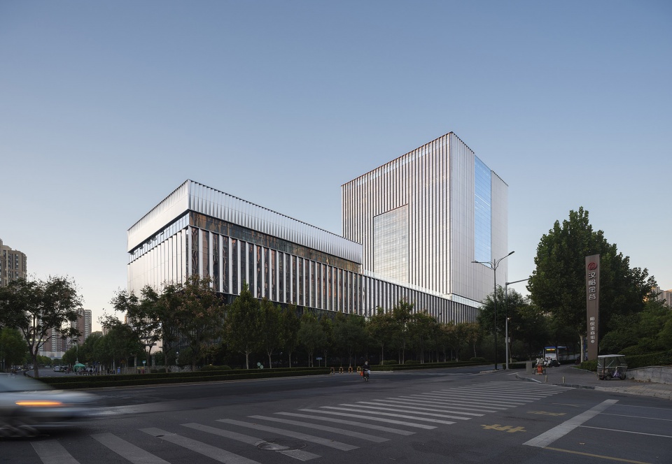 national heavy vehicle engineering and technology research center by ccdi group 21 design studio