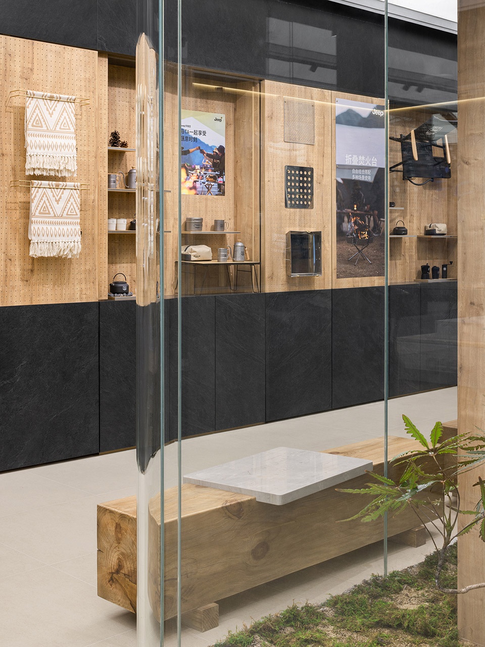 the first global jeep adventure creating experiential auto retail by ingroup
