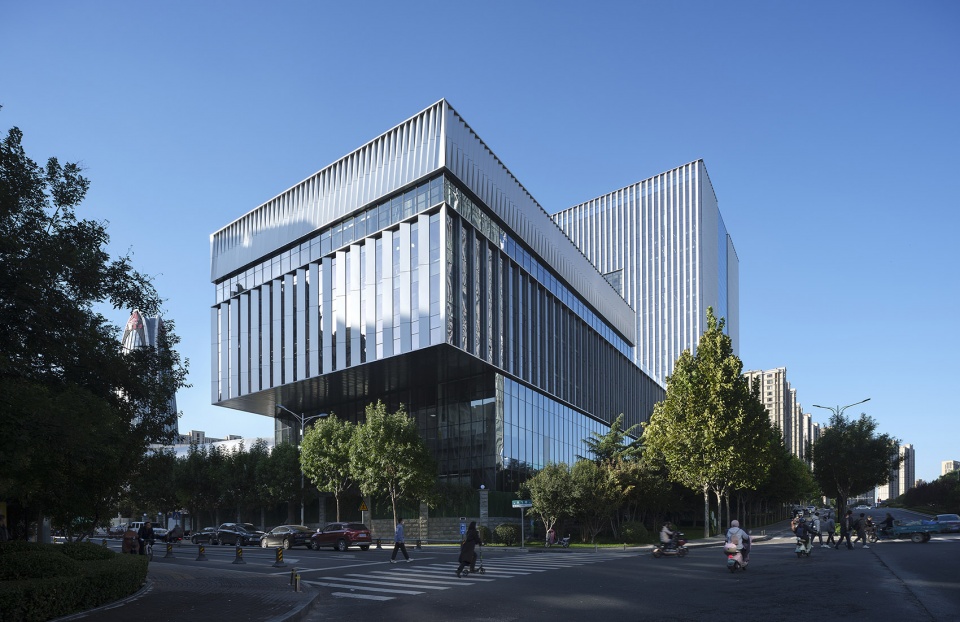 national heavy vehicle engineering and technology research center by ccdi group 21 design studio