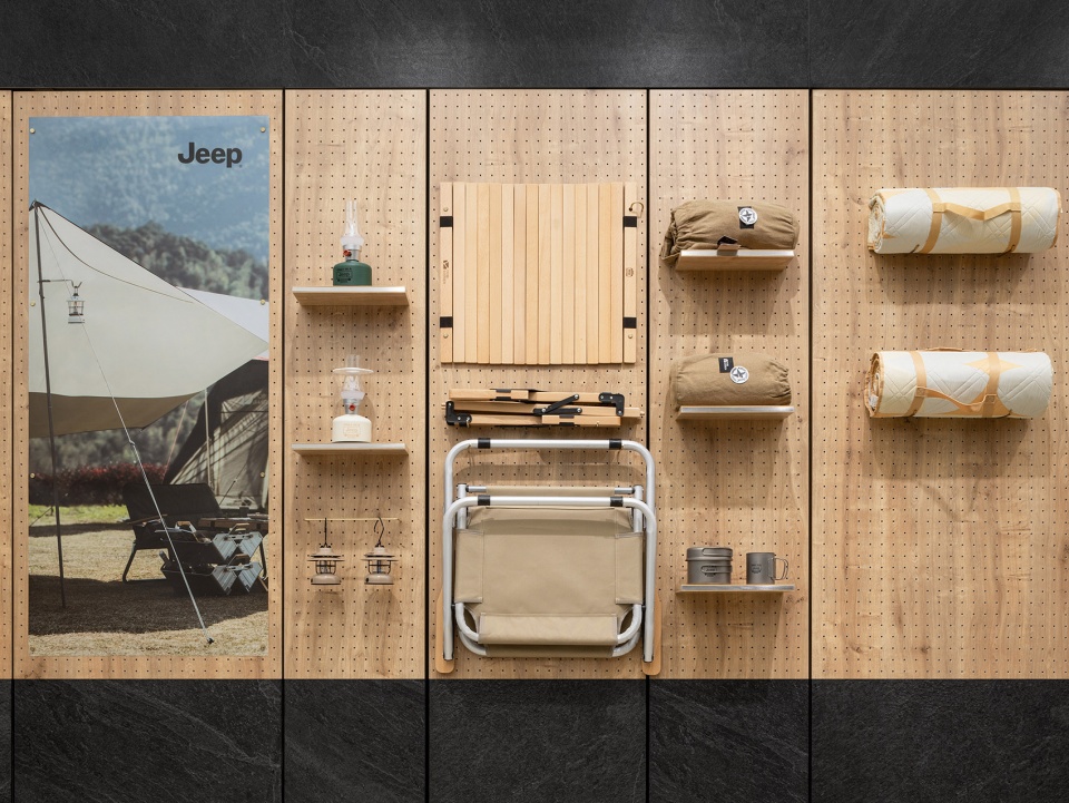 the first global jeep adventure creating experiential auto retail by ingroup