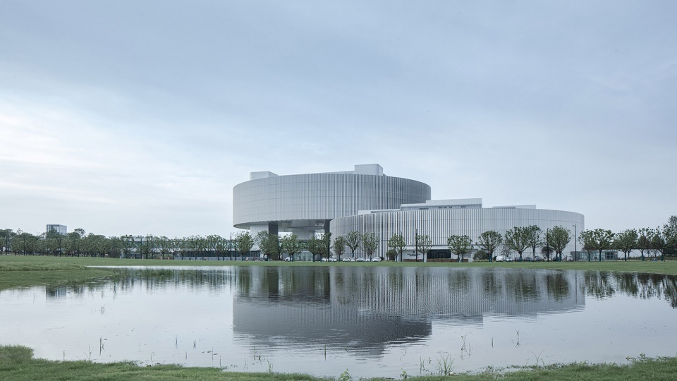 nanjing jiangbei civic center by meng architects