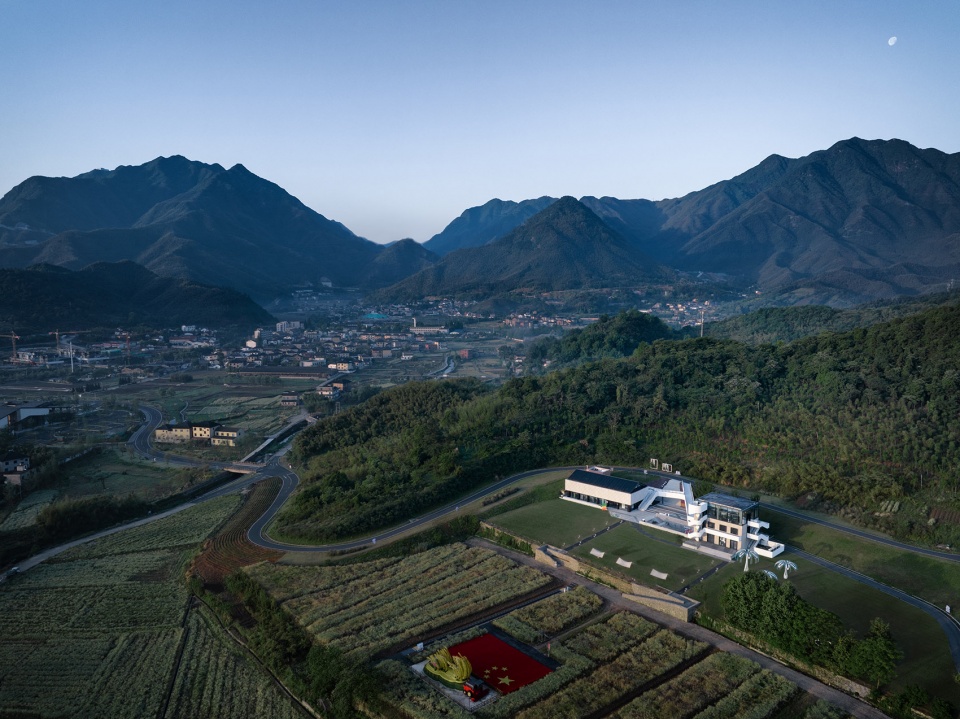 yucun impressions young library by du chunyu team school of design sjtu