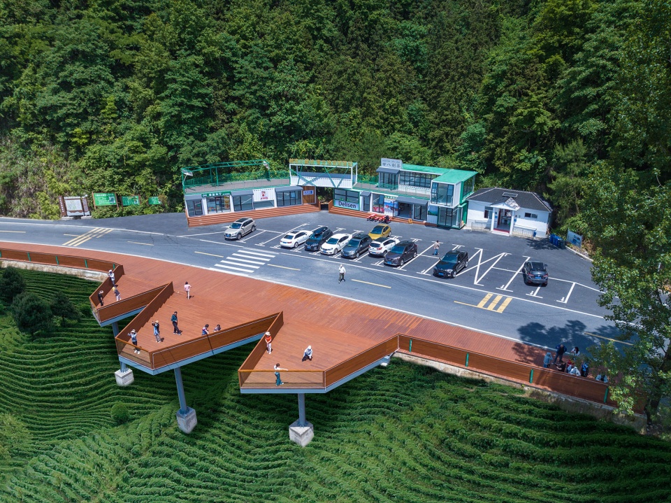 Qinglong Bay Lake Viewing Station Sichuan Tibet Route South Anhui by MEDG Current Engineering Design