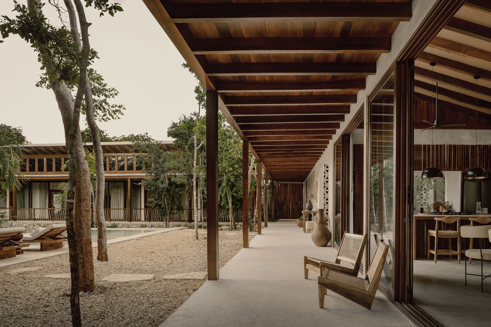 Casa Tropical by Jaque Studio