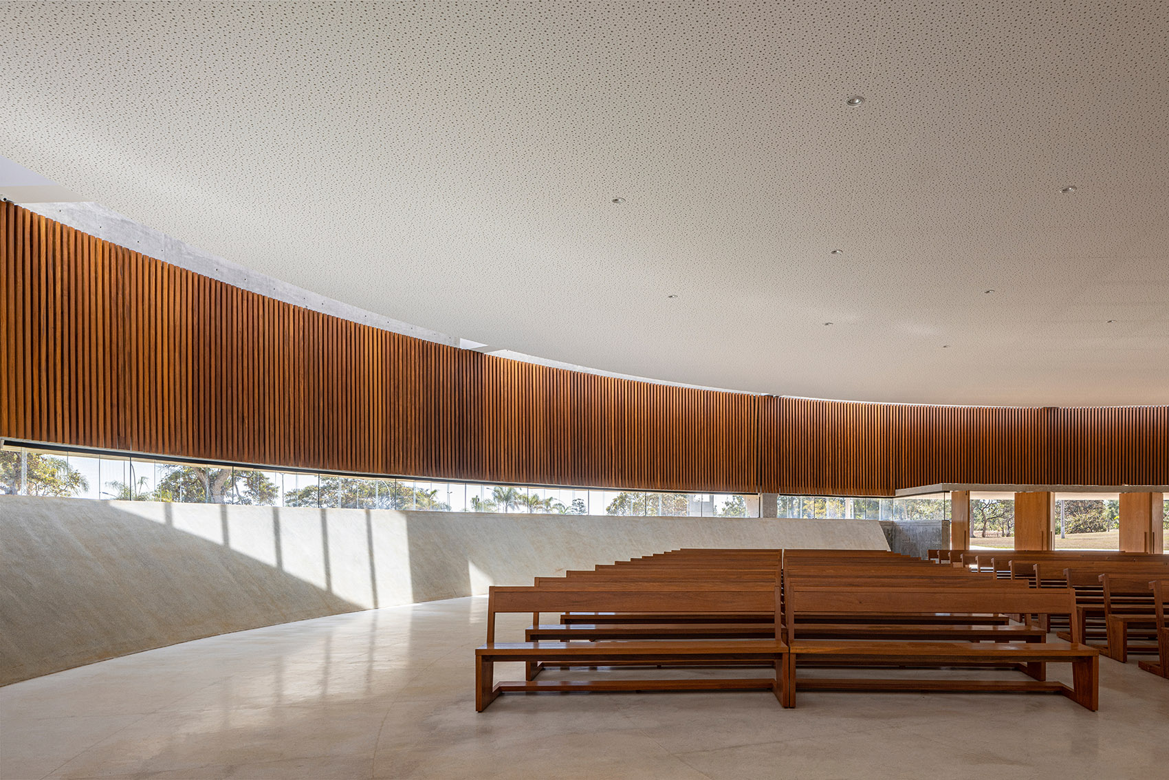 Church of the Holy Family, Brazil by ARQBR Arquitetura e Urbanismo - 谷德设计网