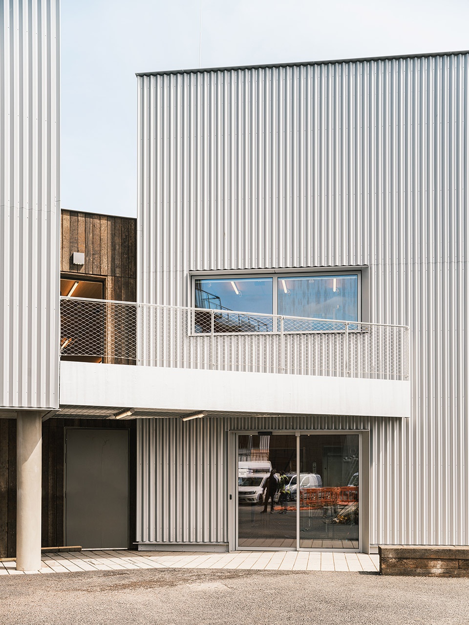 Roundhouse by Architects Paddy Dillon Reed Watts Architects