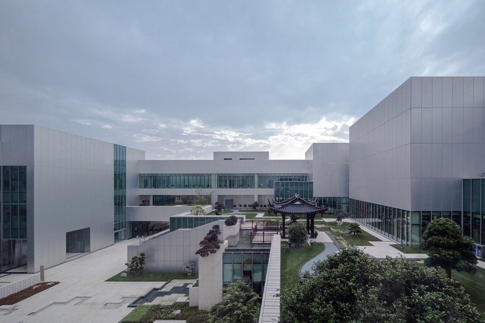 nanjing jiangbei civic center by meng architects
