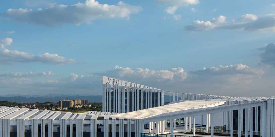 Quzhou Smart Industry Investment and Development Co Ltd China by architecturestudio