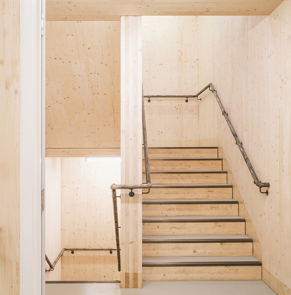 Roundhouse by Architects Paddy Dillon Reed Watts Architects