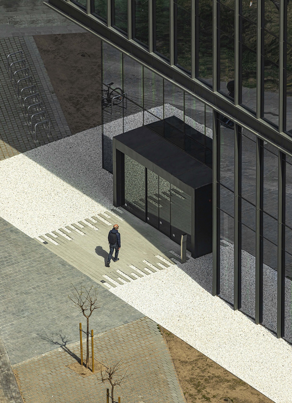 office tower in plaza europa 34 by gca architects