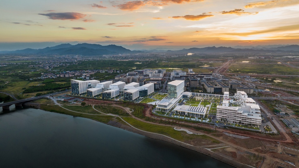 Quzhou Smart Industry Investment and Development Co Ltd China by architecturestudio