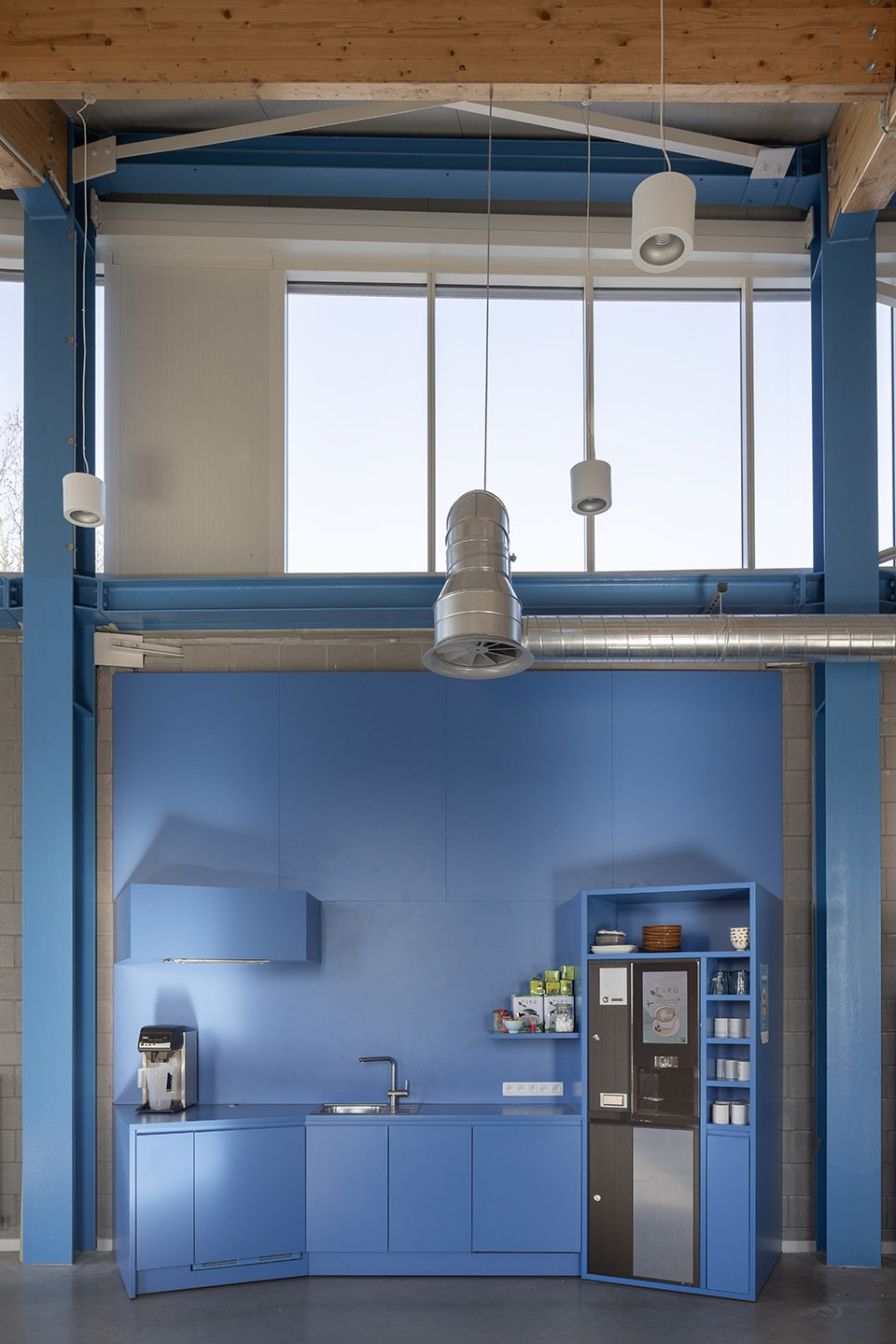 Zemst workshop and office spaces by WE S architects
