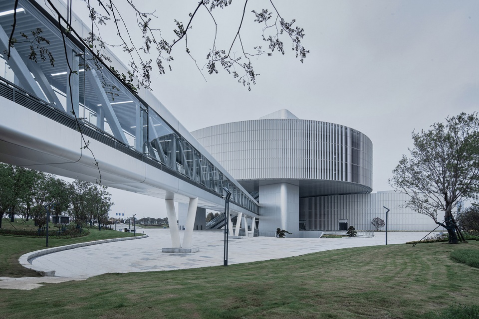 nanjing jiangbei civic center by meng architects
