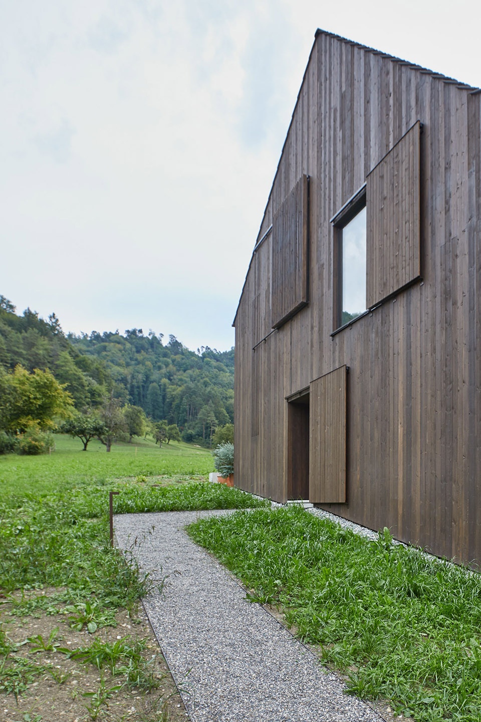 residential barn in a hamlet zone by be architektur gmbh