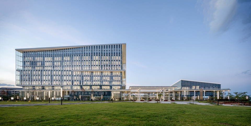 Quzhou Smart Industry Investment and Development Co Ltd China by architecturestudio