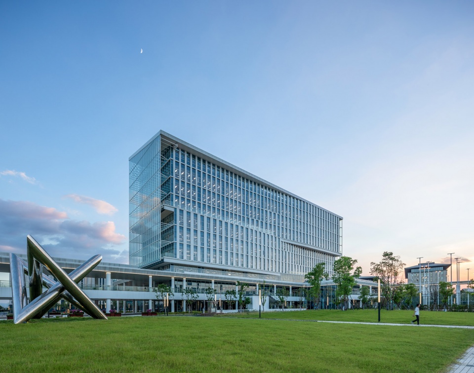 Quzhou Smart Industry Investment and Development Co Ltd China by architecturestudio