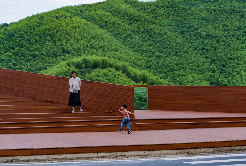 Qinglong Bay Lake Viewing Station Sichuan Tibet Route South Anhui by MEDG Current Engineering Design