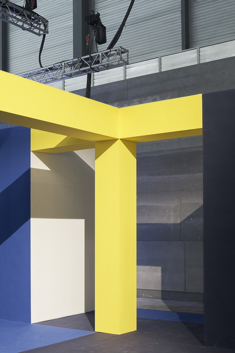 Verbena HANGHAR 和 estudio DIIR