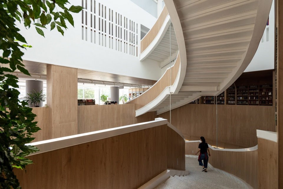Xinhua Bookstore Yuxi Nie Er Book City China by Poetic Design Office of S P Space