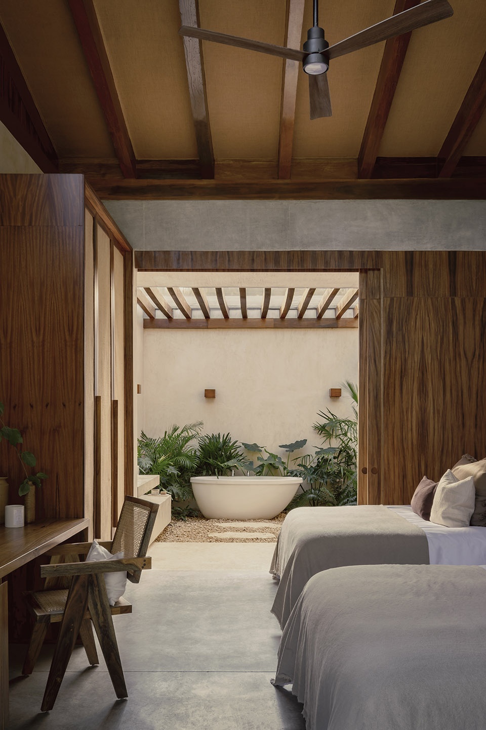 Casa Tropical by Jaque Studio