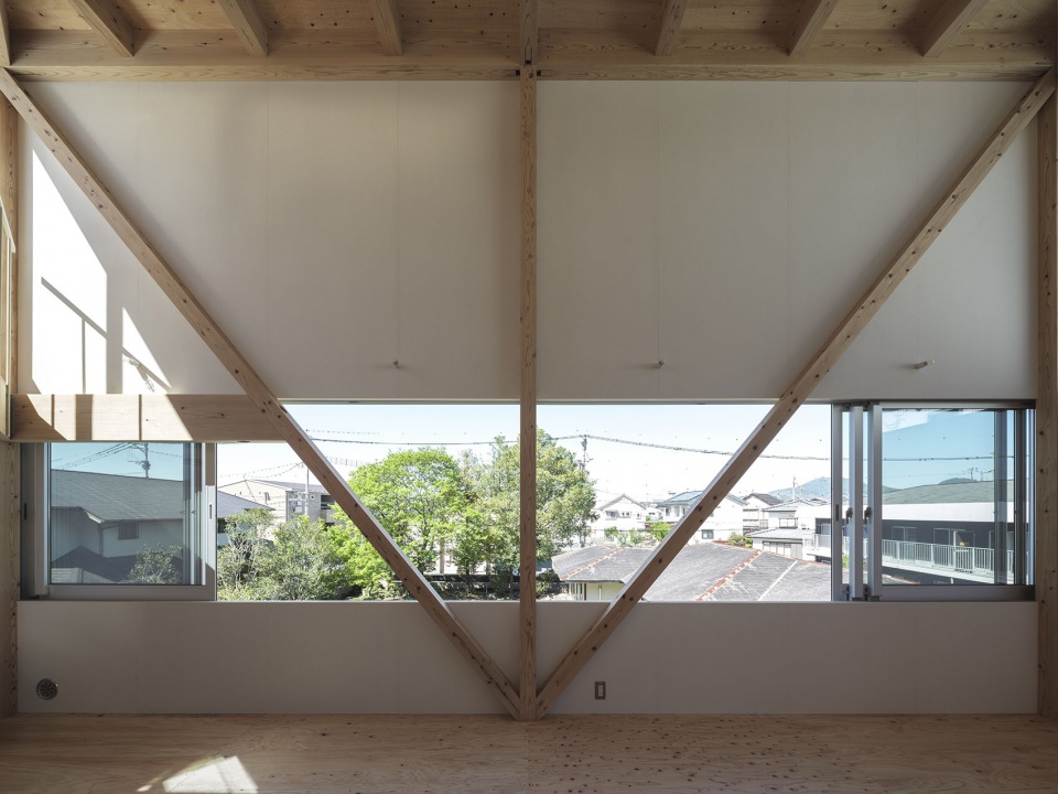 ezu house by yabashi architects