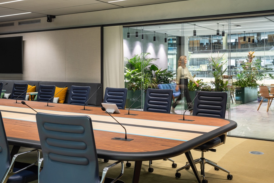 unstudios new city campus for travel leader booking com opens in amsterdam