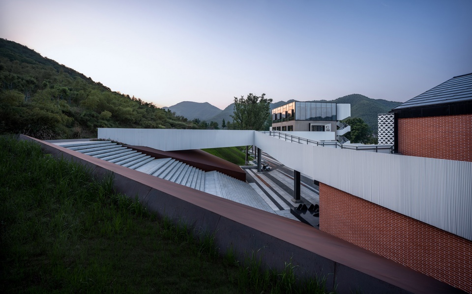 yucun impressions young library by du chunyu team school of design sjtu