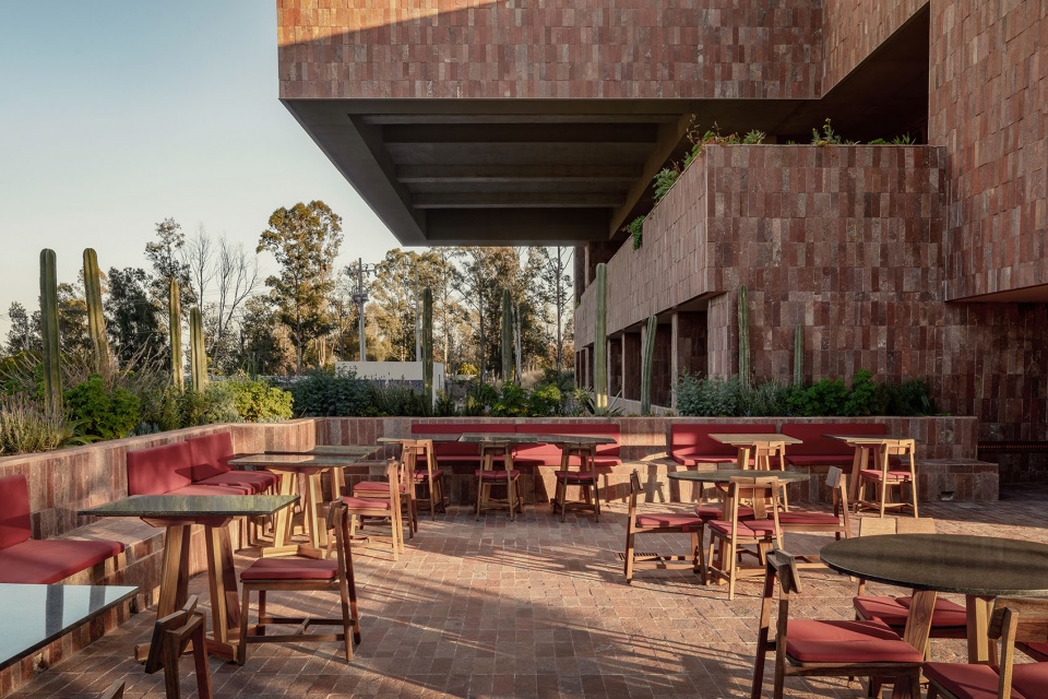 Albor Hotel in San Miguel de Allende PRODUCTORA 和 ESRAWE STUDIO