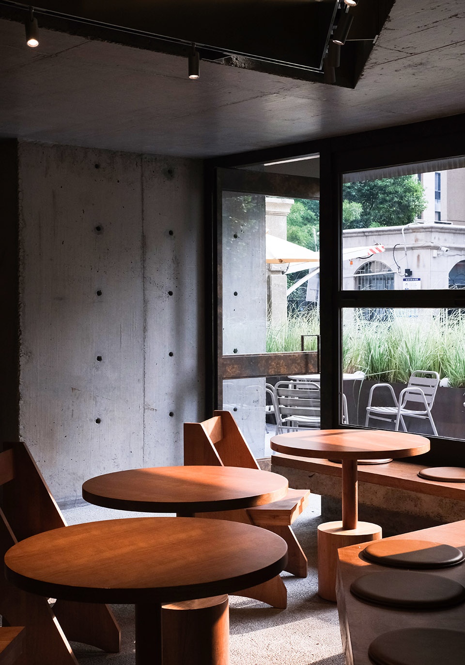 Bakery Rivers China by Huizong Design and Research Office