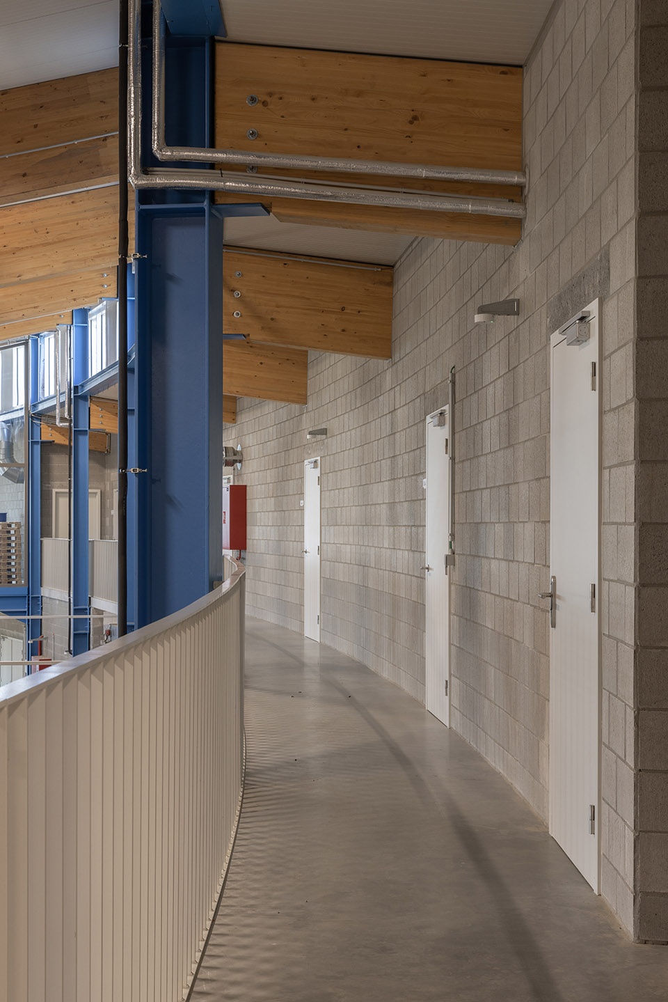 Zemst workshop and office spaces by WE S architects