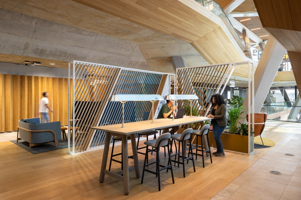 unstudios new city campus for travel leader booking com opens in amsterdam