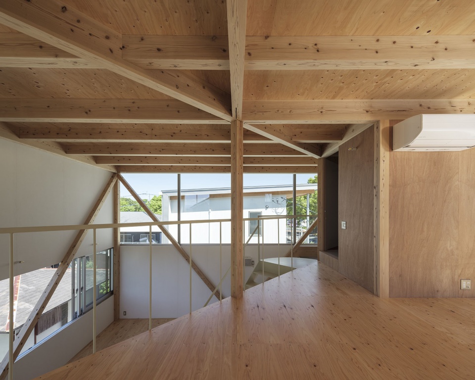 ezu house by yabashi architects