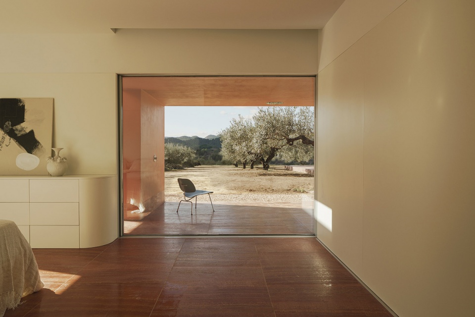 the olive grove house by balzar arquitectos