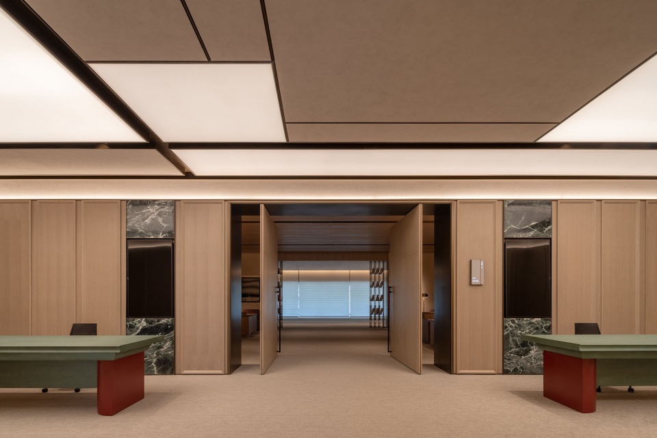 intercity hotel by vermilion zhou design group