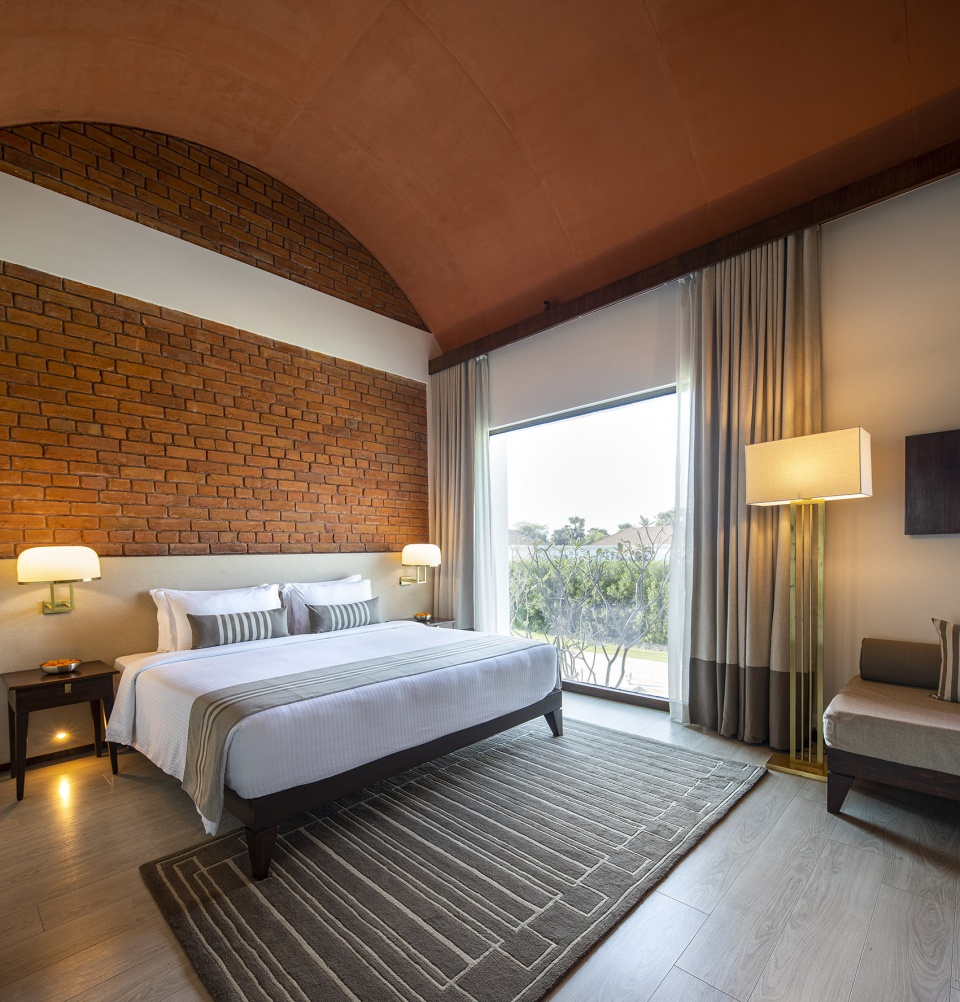 hotel in bodh gaya by sjk architects