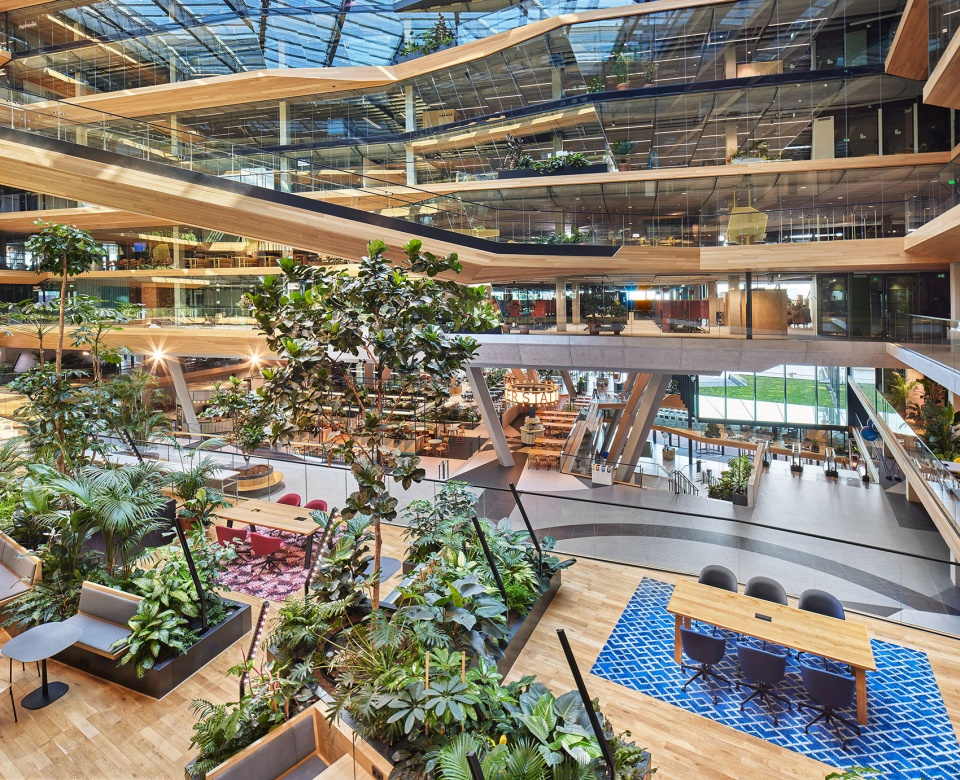 unstudios new city campus for travel leader booking com opens in amsterdam