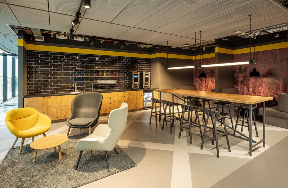 unstudios new city campus for travel leader booking com opens in amsterdam