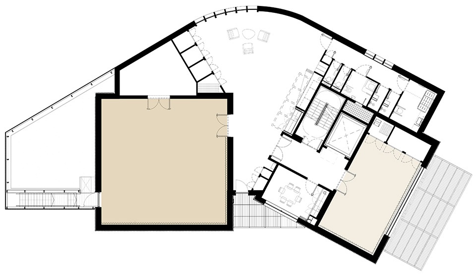 Roundhouse by Architects Paddy Dillon Reed Watts Architects