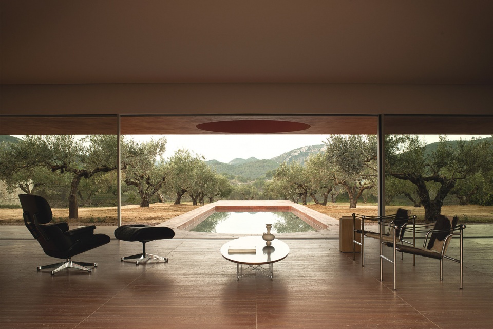 the olive grove house by balzar arquitectos