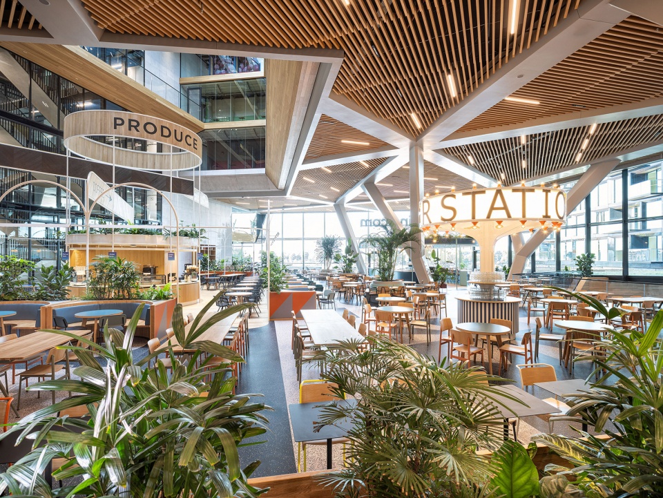 unstudios new city campus for travel leader booking com opens in amsterdam