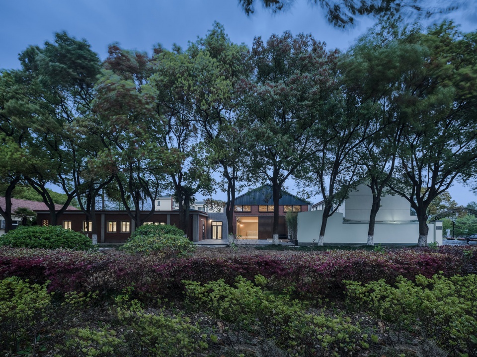 urban renewal and regeneration of huacao campus shanghai academy of agricultural sciences oumoumou studio