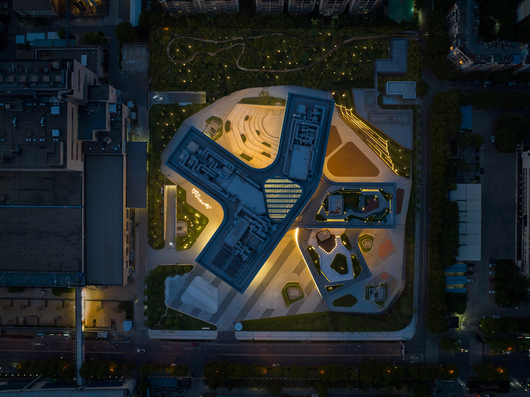 YOFC’s Headquarters by Gensler 谷德设计网