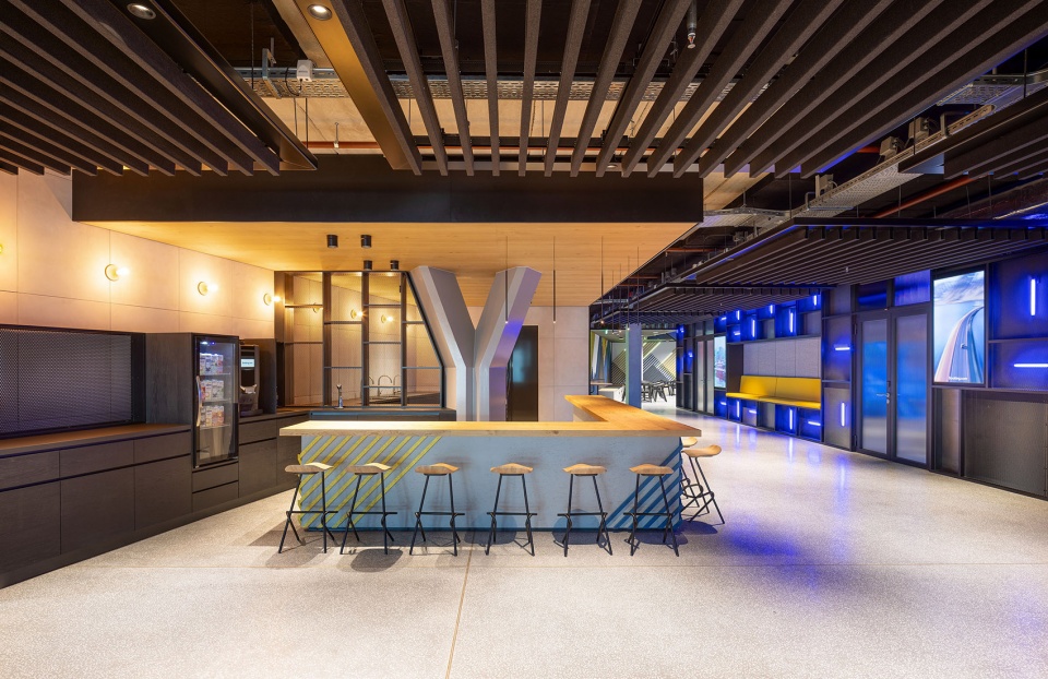unstudios new city campus for travel leader booking com opens in amsterdam