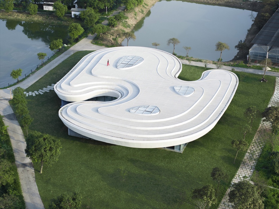 the ripple nanhai district freshwater fish industry technology demonstration and promotion center by wutopia lab