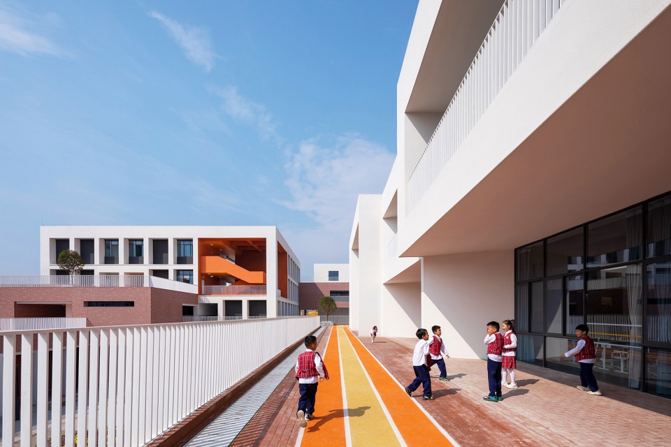 临近教室的户外平台 tao zhi studio